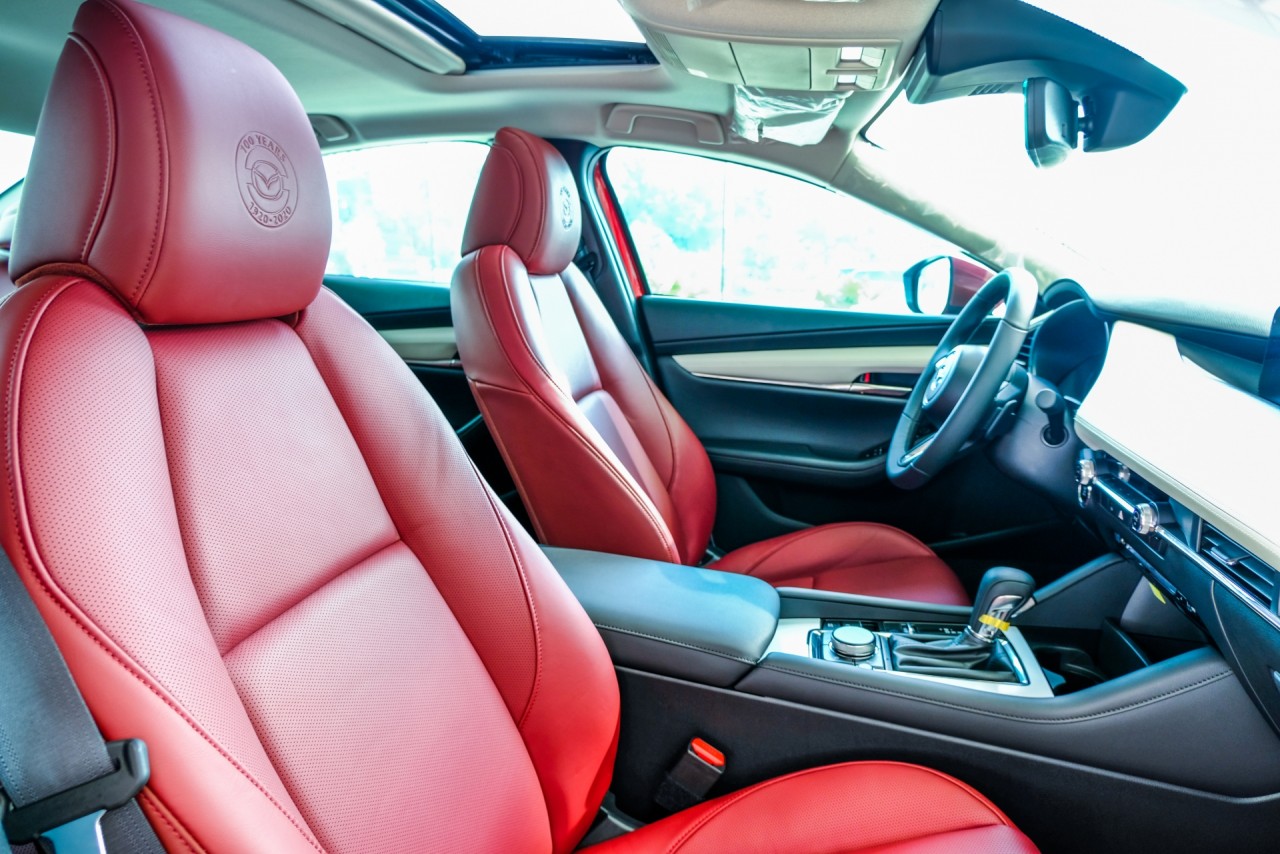 can canh mazda3 phien ban ky niem 100 nam tai viet nam