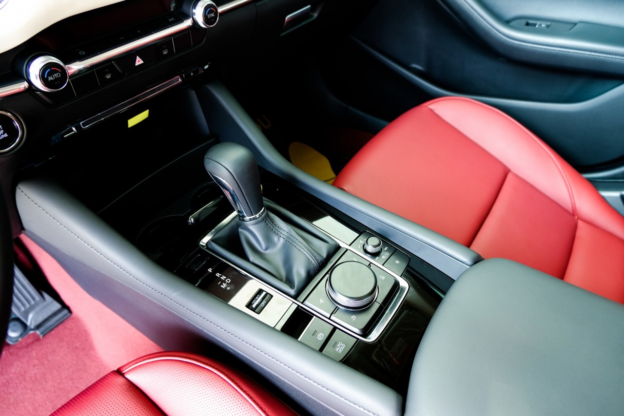 can canh mazda3 phien ban ky niem 100 nam tai viet nam