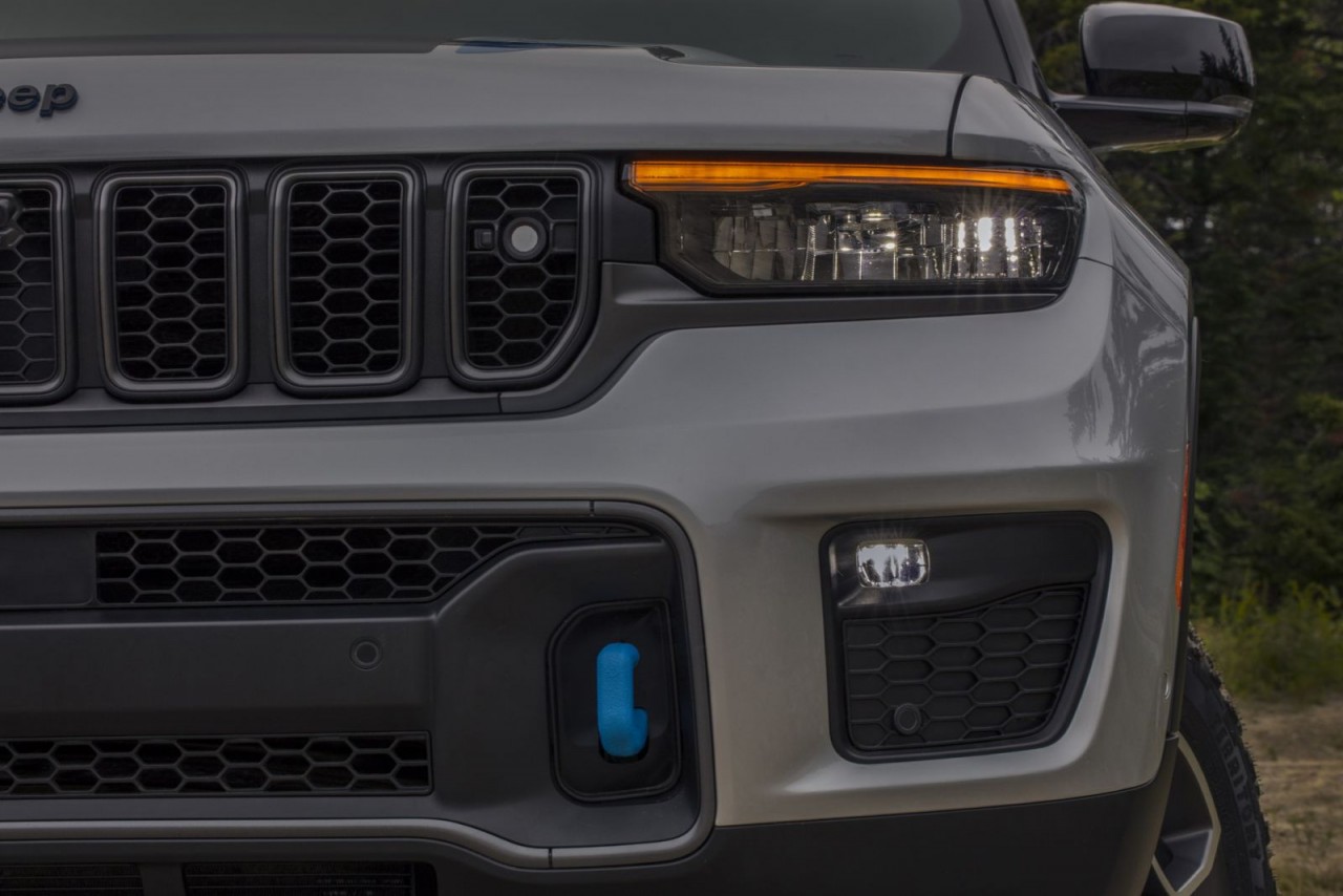 Jeep Grand Cherokee 2022 ra mắt, trang bị hệ truyền động hybrid mới
