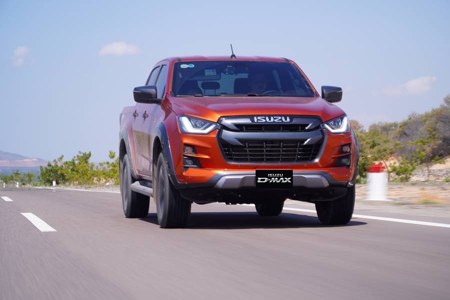 Bán 25 chiếc, Isuzu D-Max không kéo dài được kỳ tích