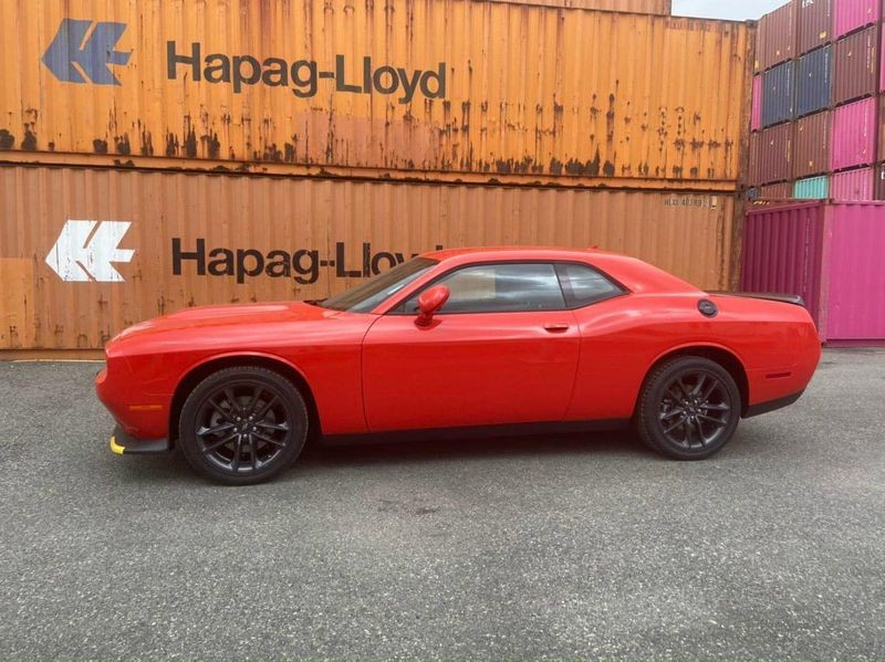 Xe thể thao cơ bắp Mỹ Dodge Challenger GT có mặt tại Việt Nam