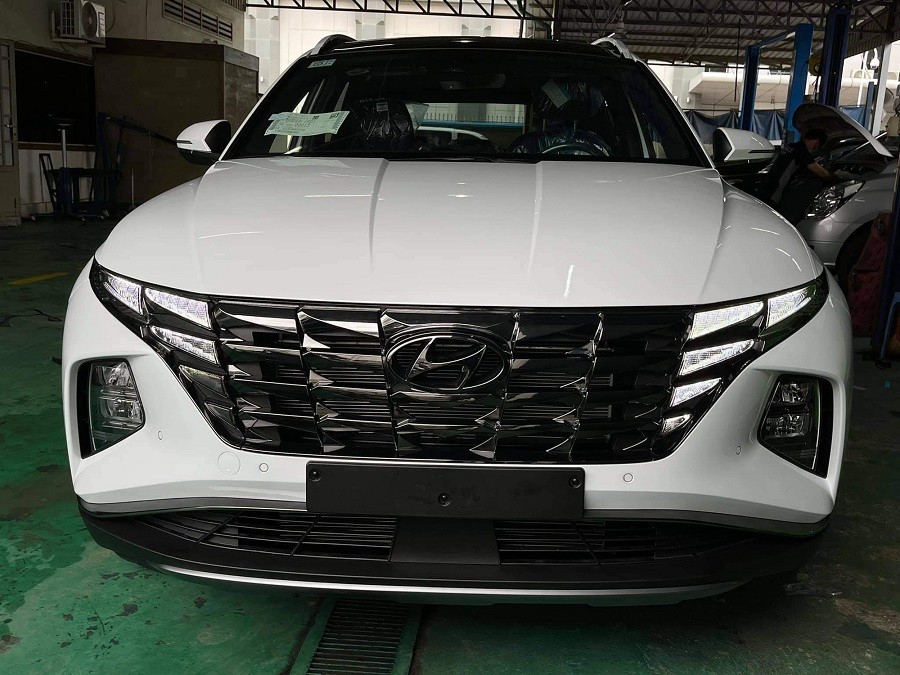 Hyundai Tucson hoàn toàn mới âm thầm xuất hiện tại Việt Nam