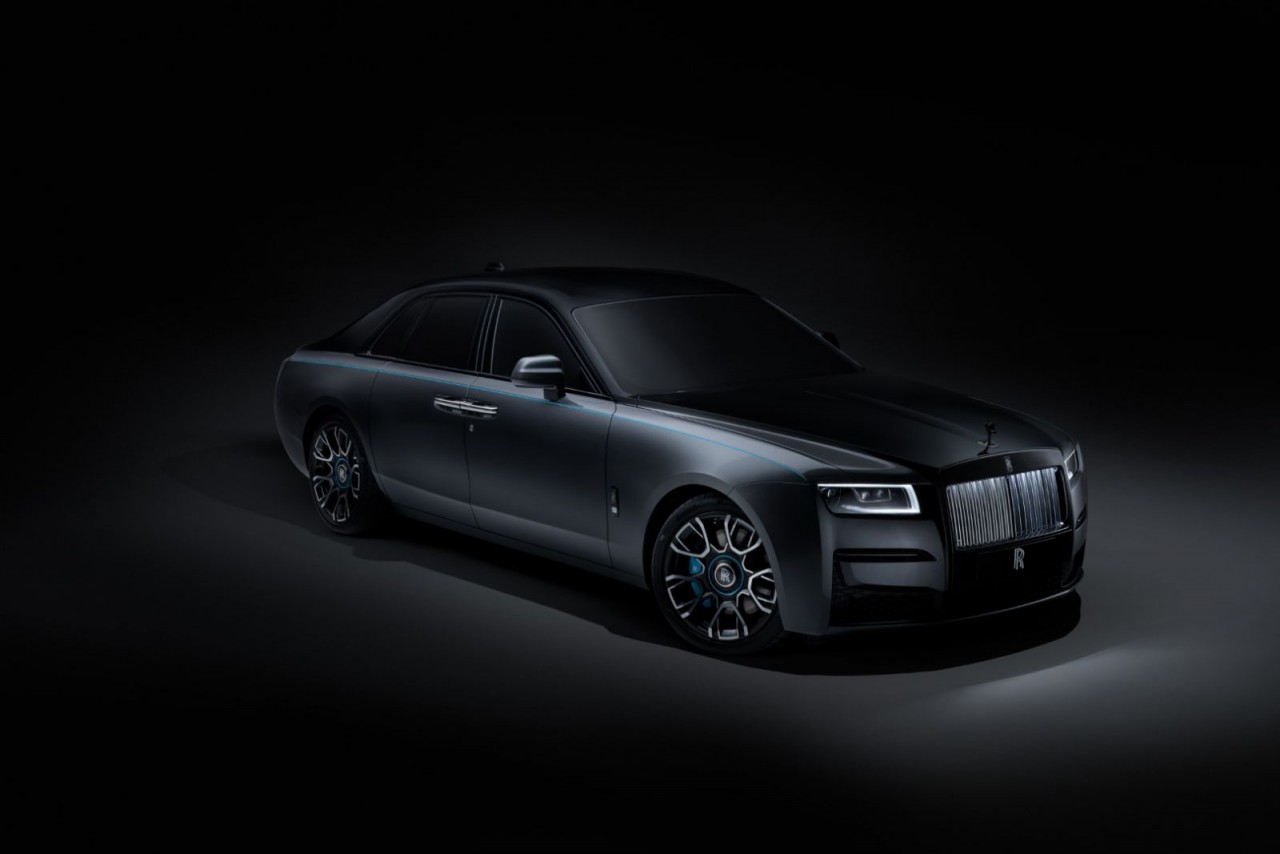 Cận cảnh xế siêu sang Rolls Royce Ghost Black Badge 2022