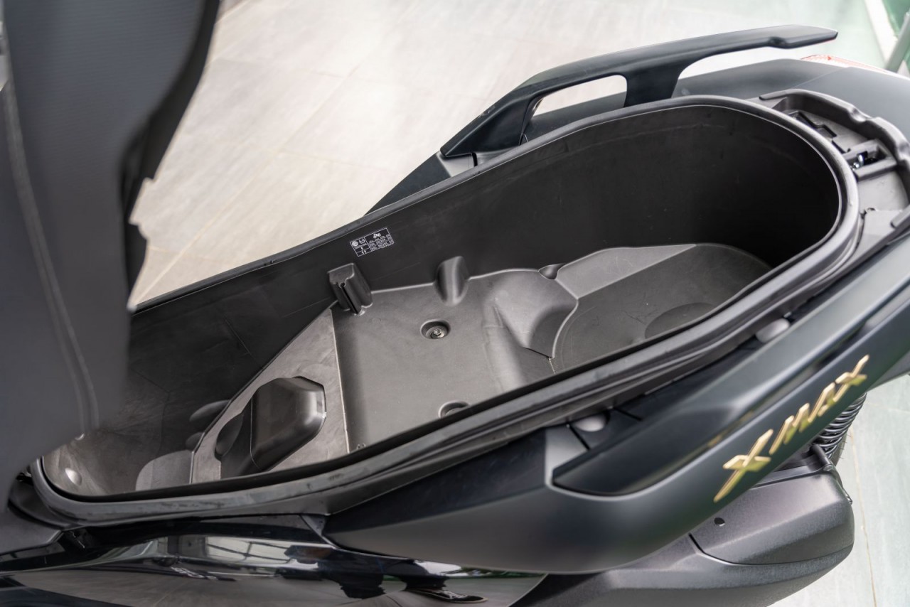 Bộ đôi Yamaha XMAX 300 và TMAX 2022 được bán chính hãng tại Việt Nam