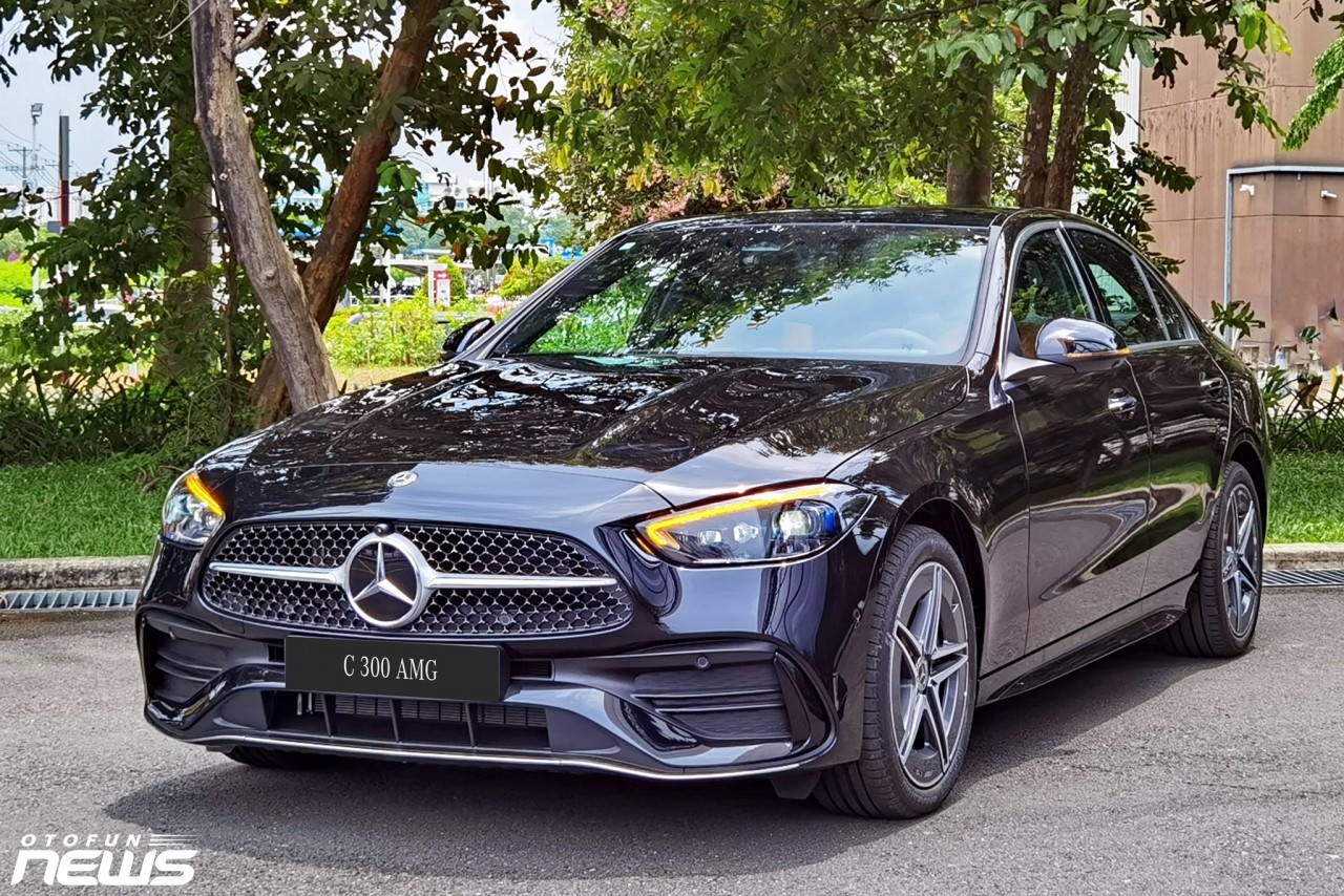 Mercedes-Benz triệu hồi gần 1.000 xe tại Việt Nam