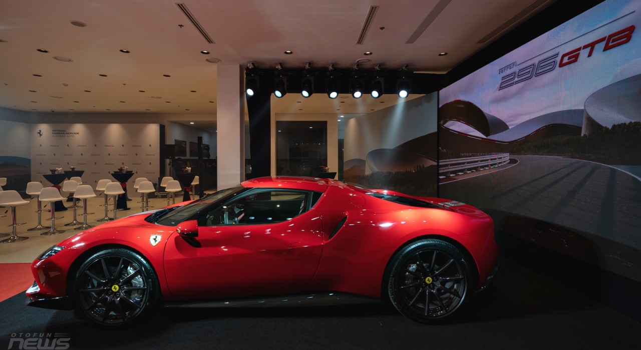 Ferrari 296 GTB có mặt tại Việt Nam với giá hơn 21 tỷ đồng