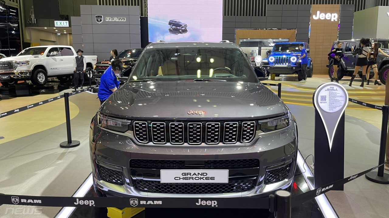 [VMS 2022] Cận cảnh Grand Cherokee L 2022 có giá 6,18 tỷ đồng