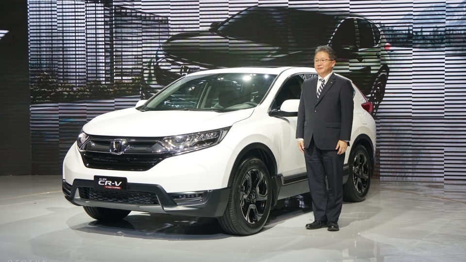 Honda CR-V 2018 sở hữu nhiều điểm mới đáng giá nhưng vẫn thiếu hệ dẫn động AWD