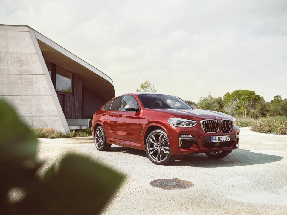 bmw x4 the he thu 2 sap trinh lang tai viet nam