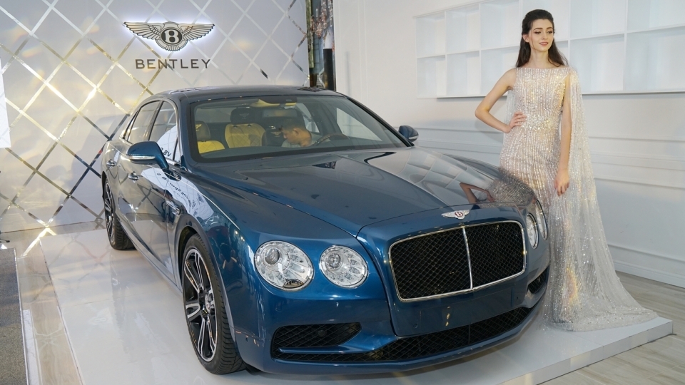 Bentley Flying Spur V8 S xe siêu sang ra mắt Việt Nam giá gần 17 tỷ