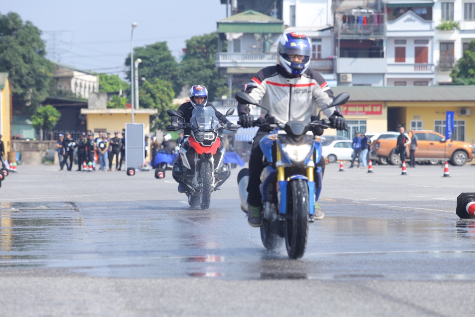 michelin ra mat at chu bai road 5 tai thi truong viet nam