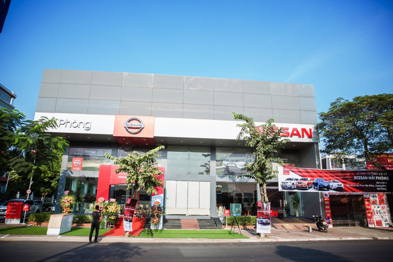 nissan viet nam chinh thuc khai truong nissan hai phong