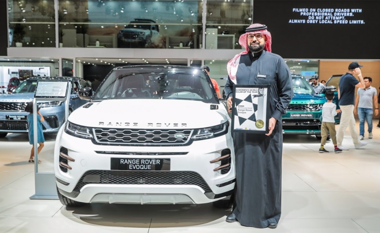Range Rover Evoque mới đạt giải SUV của năm 2019 range rover evoque moi dat giai suv cua nam 2019