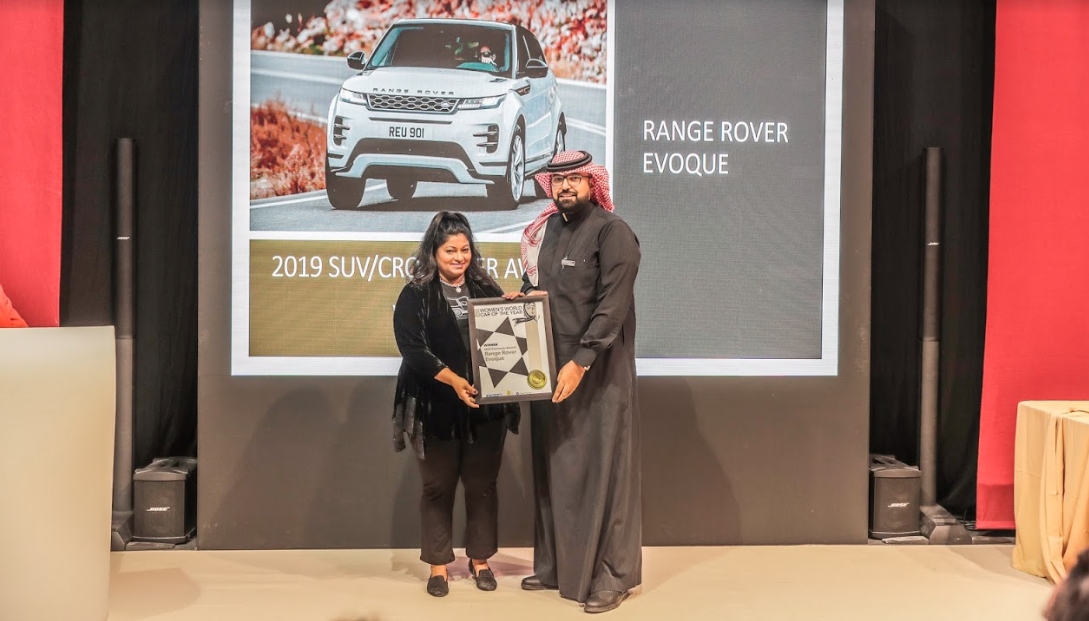 Range Rover Evoque mới đạt giải SUV của năm 2019 range rover evoque moi dat giai suv cua nam 2019