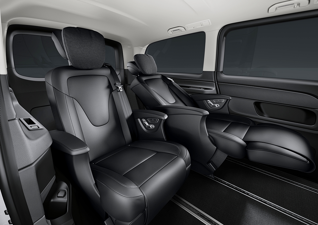 mercedes benz gioi thieu bo doi v class nang cap voi gia 25 ty dong