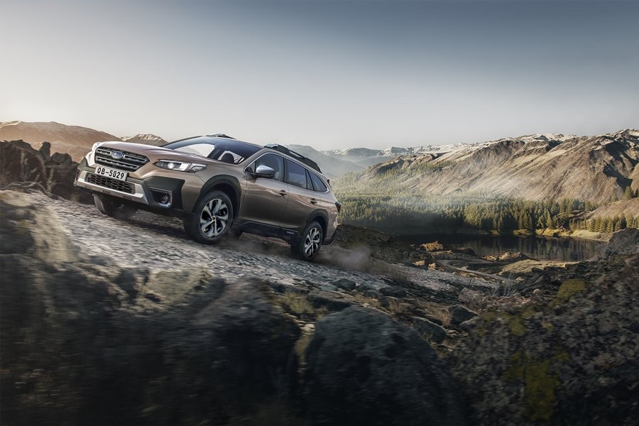 Subaru Outback hoàn toàn mới ra mắt với giá 1,969 tỷ đồng