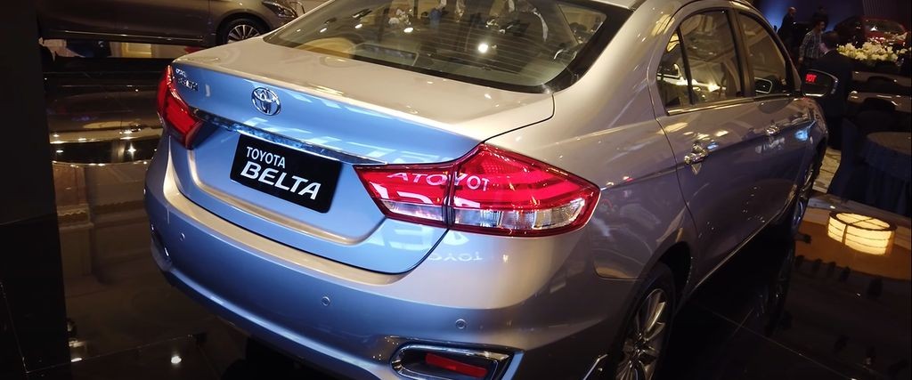 Toyota Belta mẫu sedan giá rẻ được phát triển từ Suzuki Ciaz