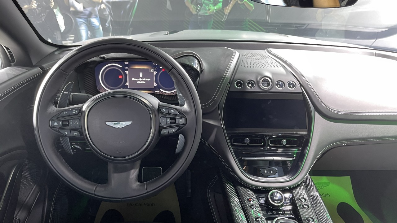 Aston Martin DBX 707 chính hãng có giá 21,8 tỉ đồng tại Việt Nam