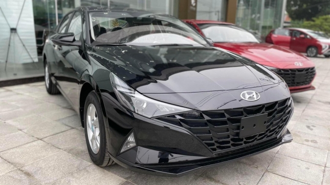 Chi tiết Hyundai Elantra 2023 bản tiêu chuẩn, giá 599 triệu
