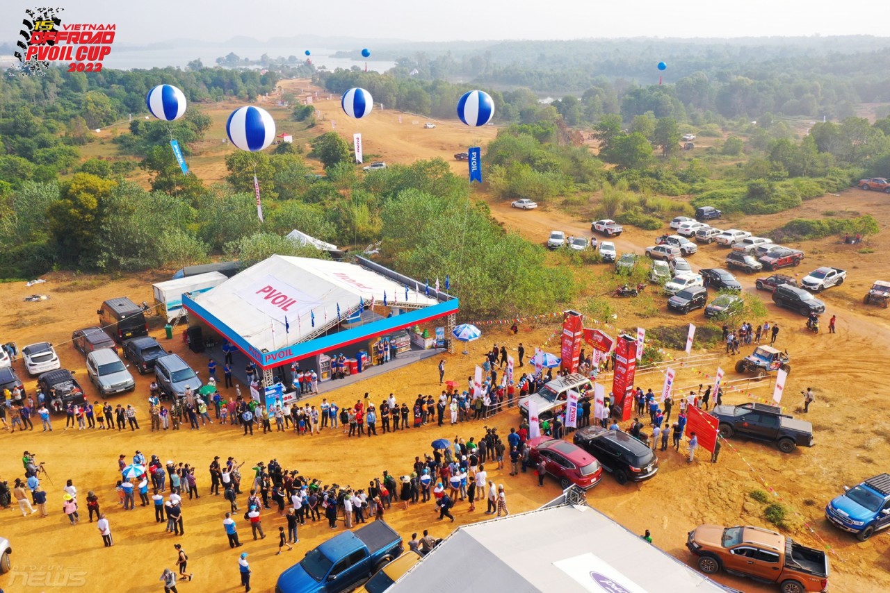 Ấn tượng PVOIL tại Giải Đua xe ô tô địa hình Việt Nam 2022
