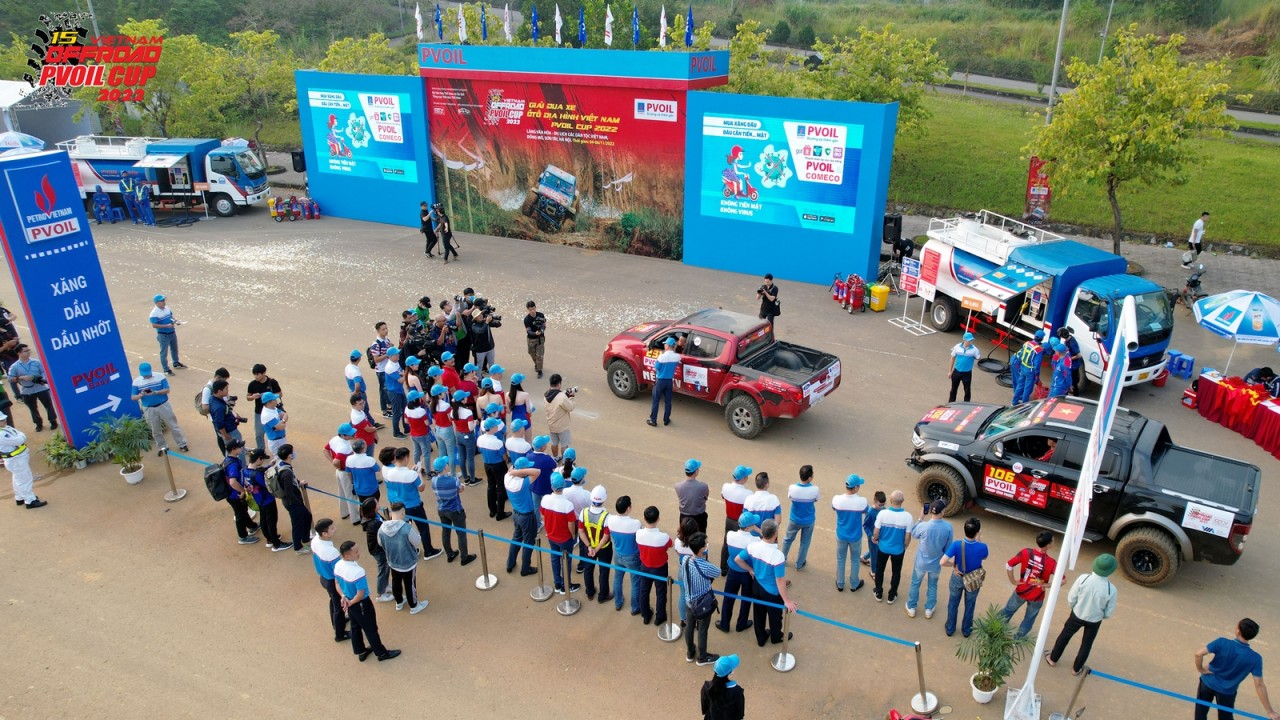 Ấn tượng PVOIL tại Giải Đua xe ô tô địa hình Việt Nam 2022