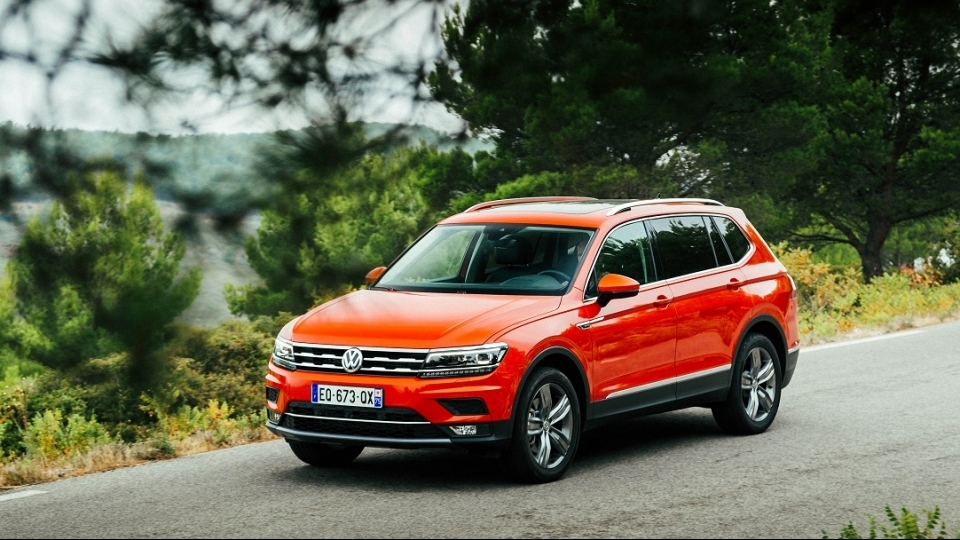 Volkswagen giảm giá mạnh các dòng xe xả hàng tồn dịp cuối năm