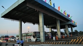 Cao tốc TP Hồ Chí Minh - Trung Lương kẹt cứng, vẫn không xả trạm thu phí