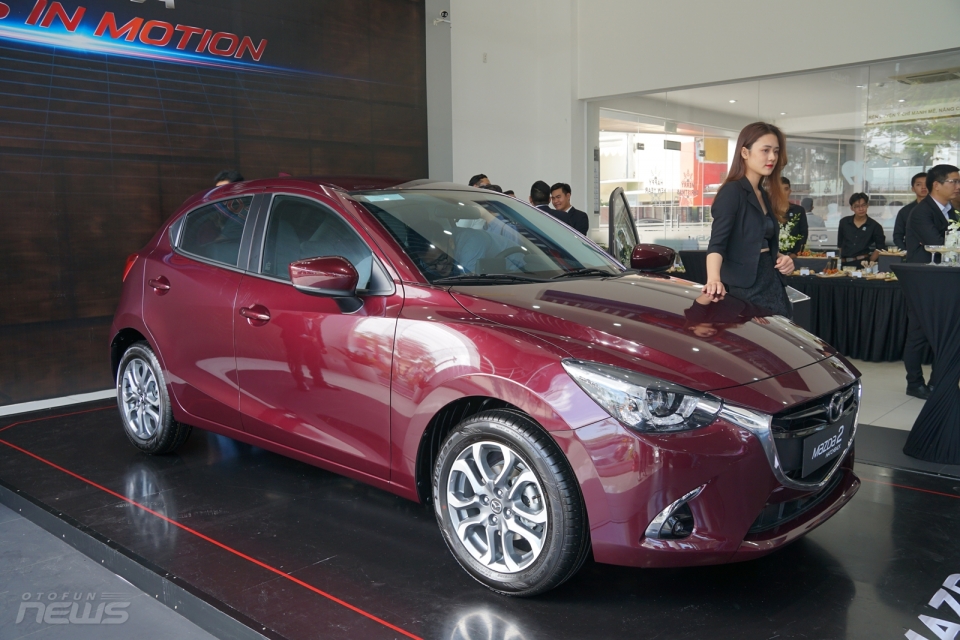 mazda 2 phien ban moi co mat tai tp ho chi minh
