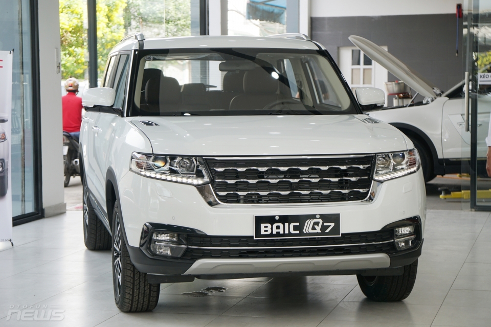 showroom o to trung quoc dau tien viet nam danh cho zotye va baic