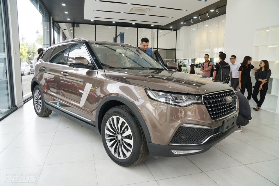 showroom o to trung quoc dau tien viet nam danh cho zotye va baic