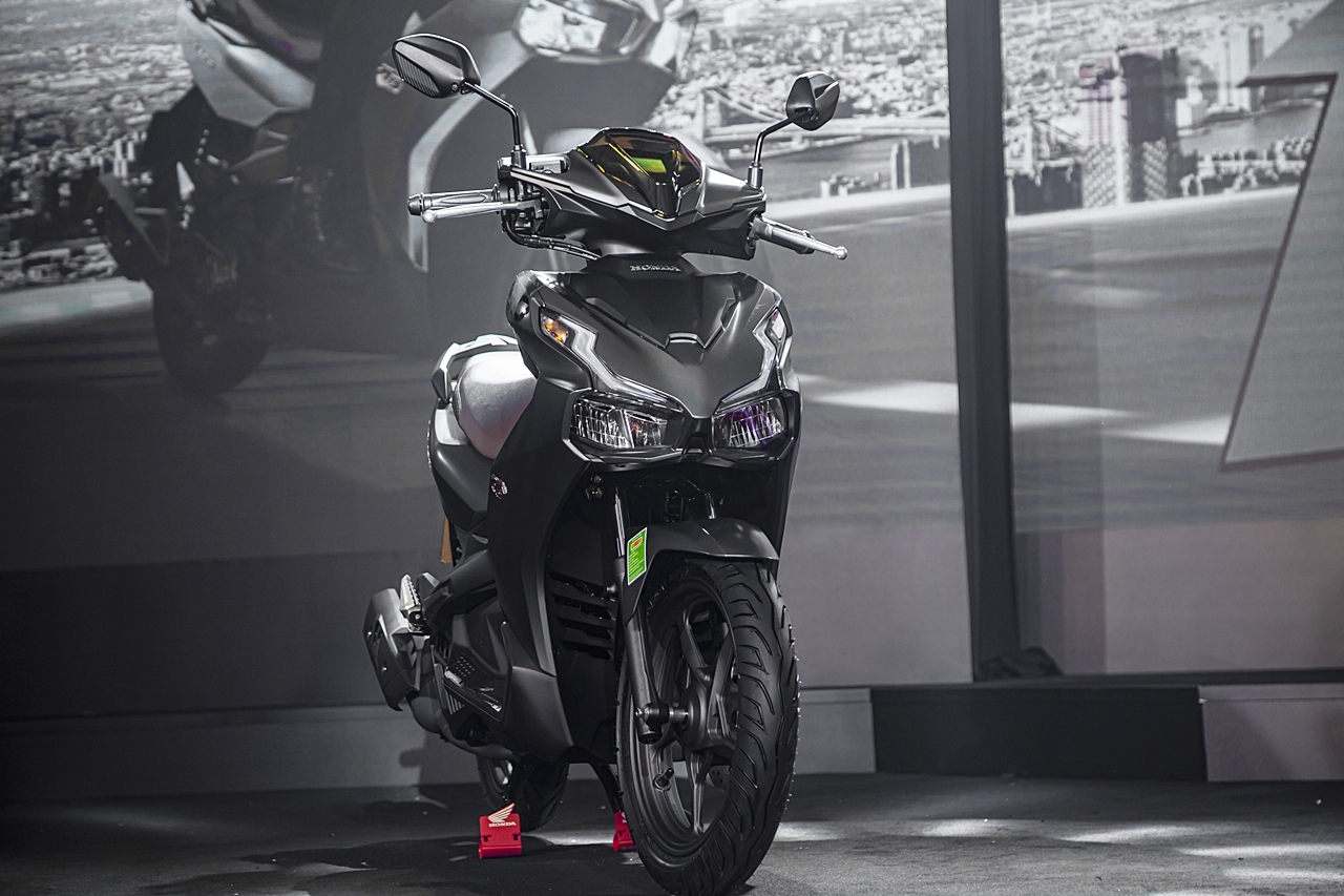 SYM Naga 150 2025 vừa ra mắt có phải 'kẻ ngáng đường' Honda Air Blade?