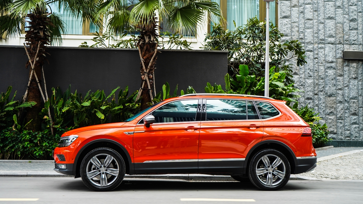 volkswagen ho tro phi truoc ba khi mua tiguan allspace highline