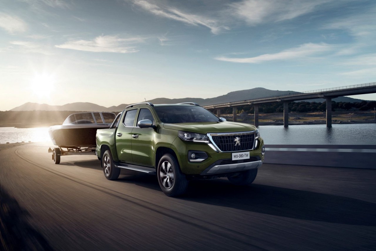 Peugeot giới thiệu bán tải hoàn toàn mới Landtrek 2021
