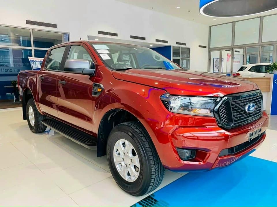 Ford Ranger 2021 phiên bản 'giá rẻ' về đại lý