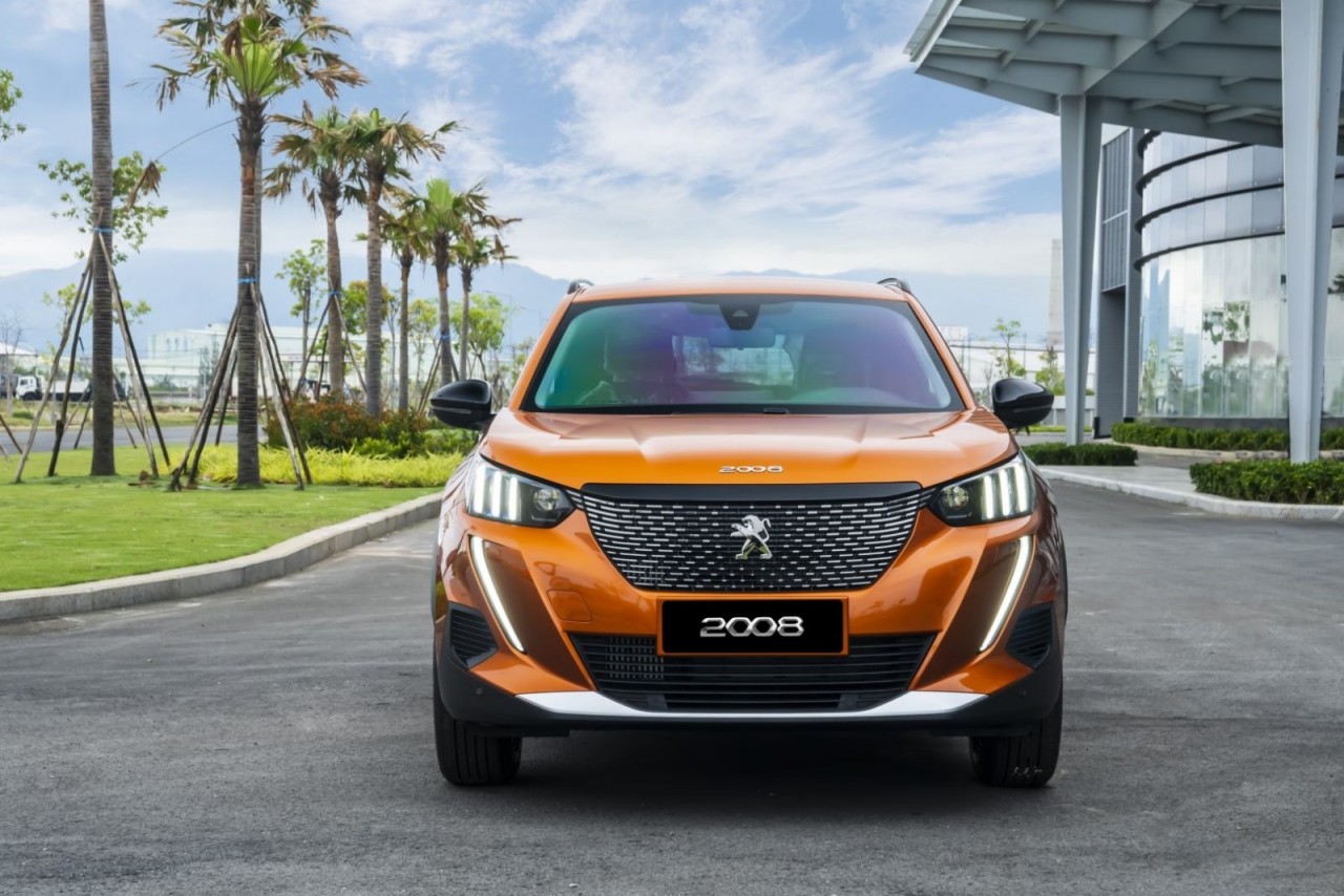 Peugeot 2008 ra mắt tại Việt Nam với giá 739 triệu đồng