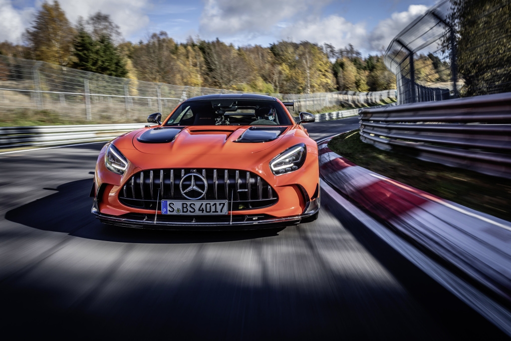 Mercedes-AMG lập 2 kỷ lục tốc độ tại đường đua Nurburgring