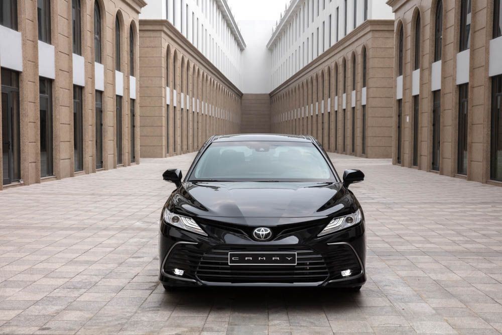 Toyota Camry 2022 ra mắt thị trường Việt Nam, giá từ 1,05 tỷ đồng
