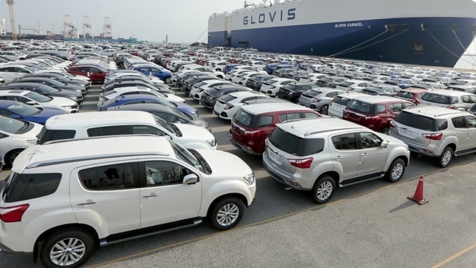 Việt Nam nhập khẩu hơn 144.000 xe ô tô