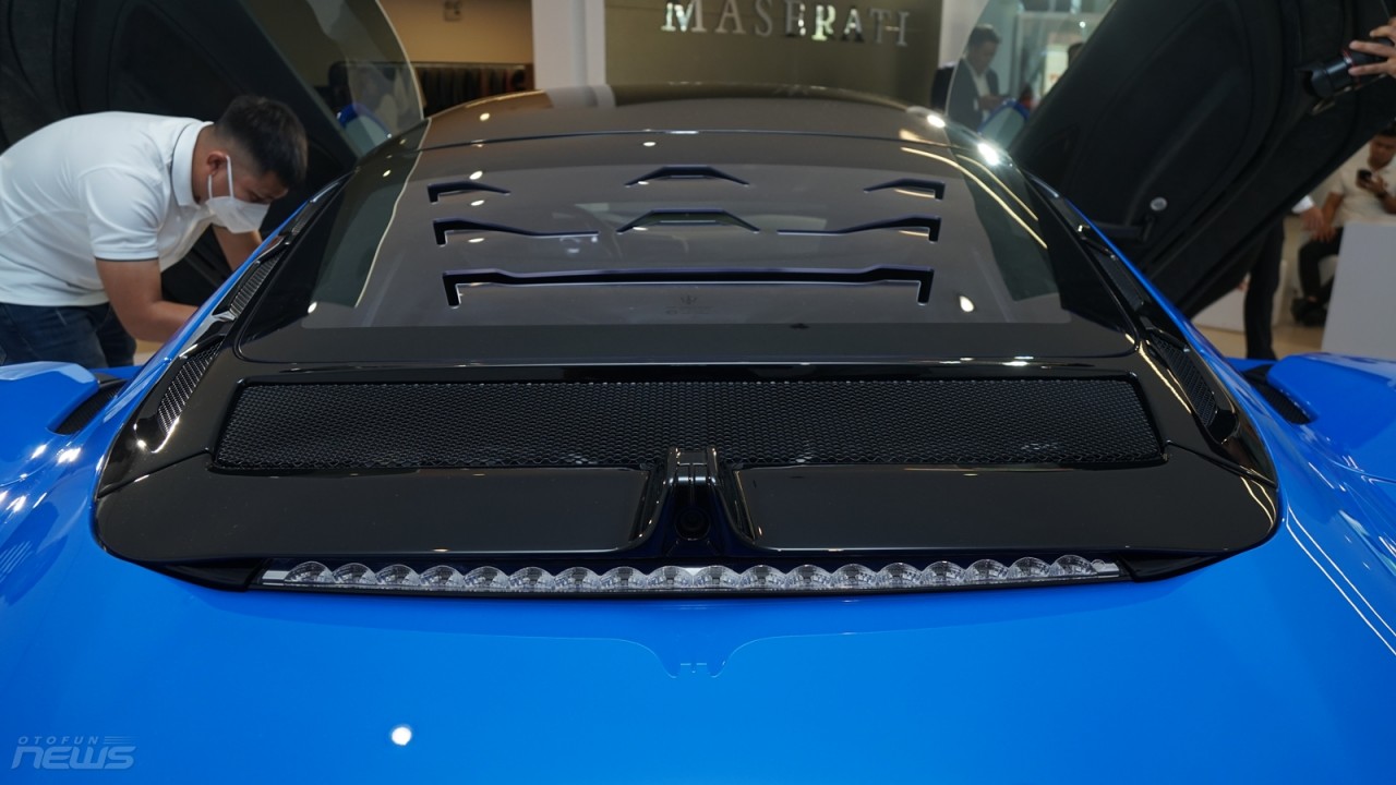 Maserati MC20 chính hãng có mặt tại Việt Nam với giá 16 tỷ đồng