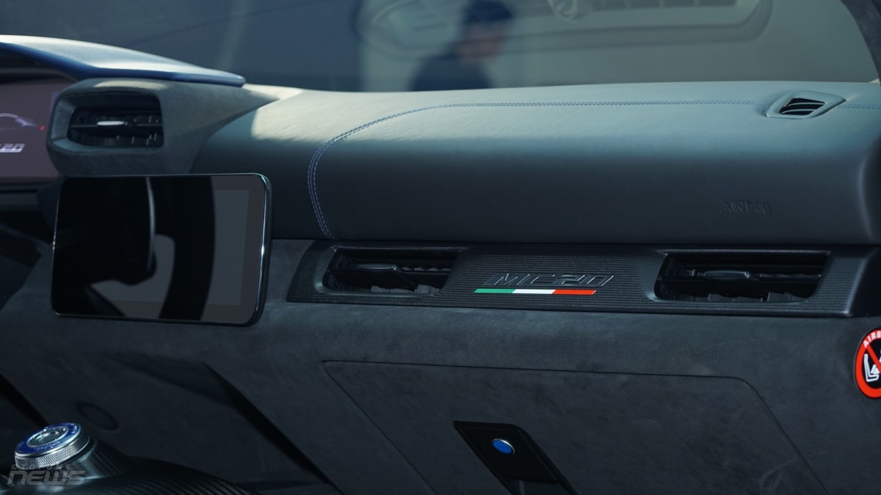 Maserati MC20 chính hãng có mặt tại Việt Nam với giá 16 tỷ đồng