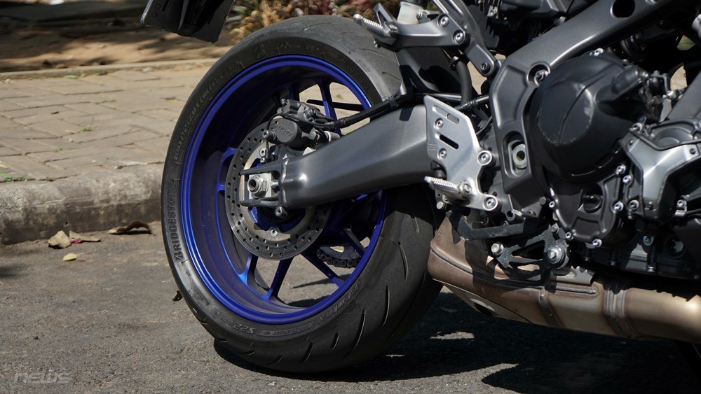 Yamaha MT-09 mẫu Hyper Naked thiết kế lạ mắt dành cho giới trẻ