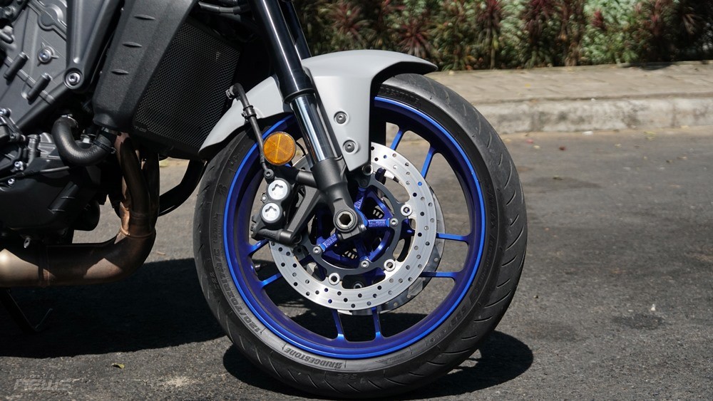 Yamaha MT-09 mẫu Hyper Naked thiết kế lạ mắt dành cho giới trẻ