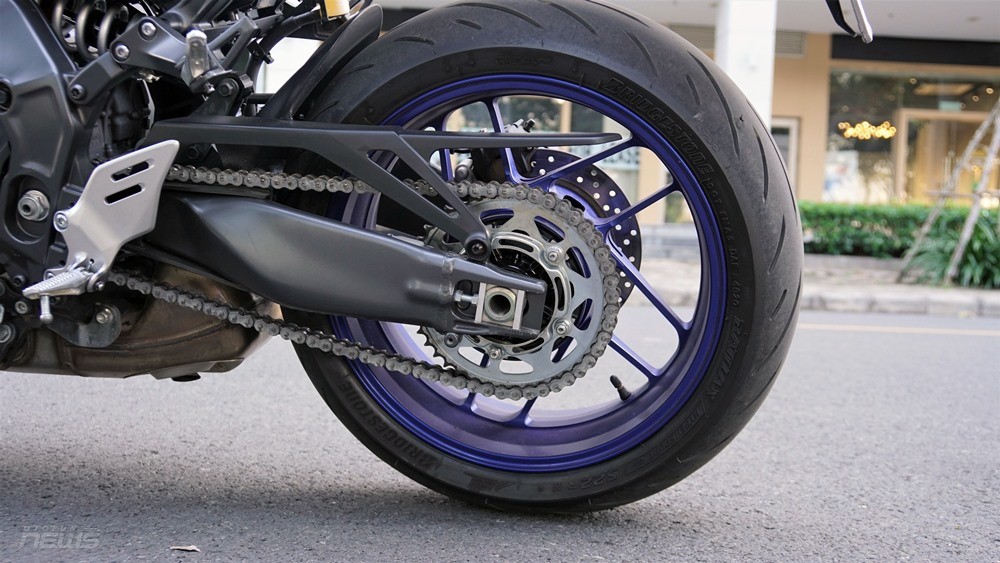 Yamaha MT 09 mẫu Hyper Naked thiết kế lạ mắt dành cho giới trẻ
