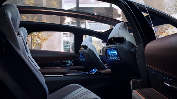 [Detroit 2018] Lexus LF-1 là hiện thân của thế hệ RX điện hóa hoàn toàn mới
