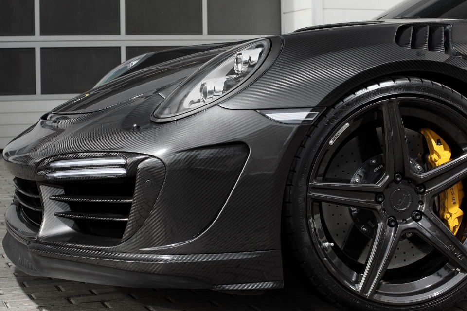 soc manh voi porsche 911 turbo s phien ban thuan carbon
