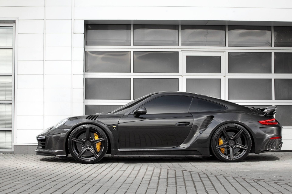 soc manh voi porsche 911 turbo s phien ban thuan carbon