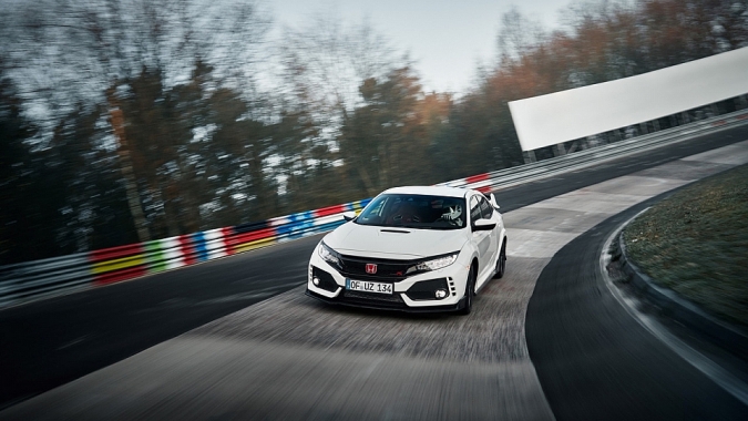 Honda Civic Type R thế hệ mới soán ngôi vương đường đua Nurburgring
