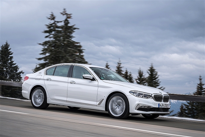 BMW 530e iPerformance có mức tiêu thụ nhiên liệu chỉ 1,9L/100km