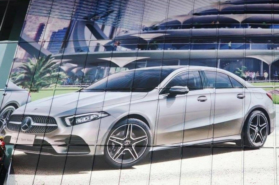 he lo hinh anh mercedes benz a class saloon 2018 truoc them ra mat