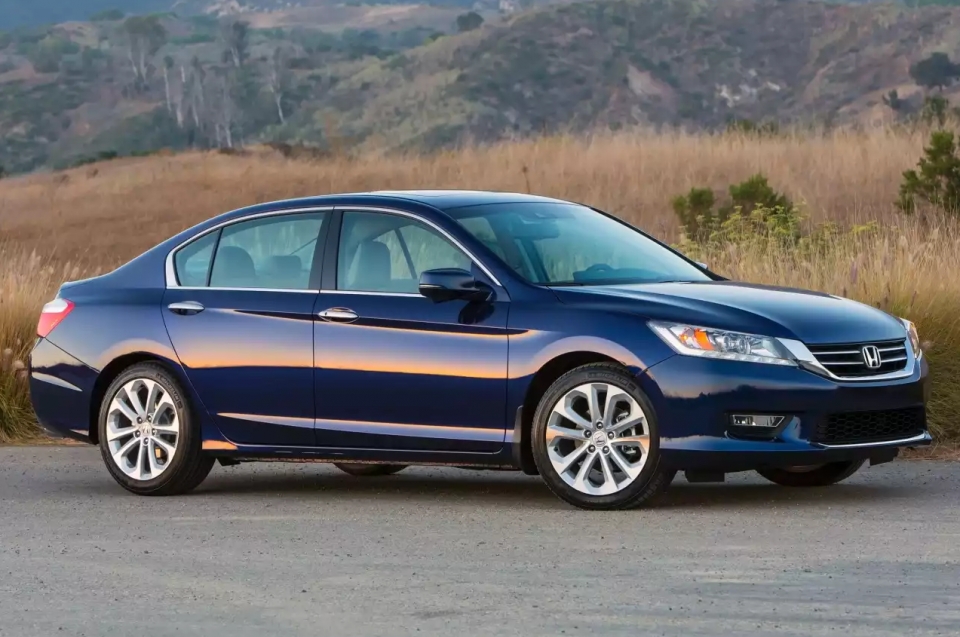 Honda triệu hồi 2,1 triệu xe Accord trên toàn cầu vì nguy cơ cháy honda trieu hoi 21 trieu xe accord tren toan cau vi nguy co chay